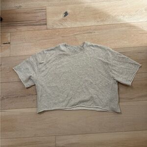 Zara Gray Cropped T-Shirt / size medium